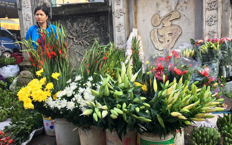 Các loại hoa cúng trên bàn thờ tổ tiên ngày Tết