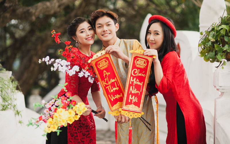 Những câu chúc Tết bạn bè cực bá đạo, hài hước, vui nhộn 2023 - Tangquatet.vn
