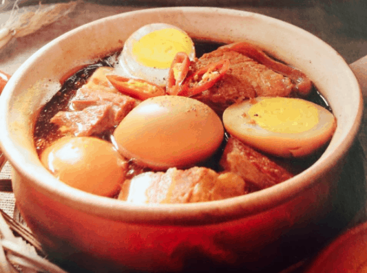 Thịt kho tàu là món ăn truyền thống của người miền Nam trong ngày Tết