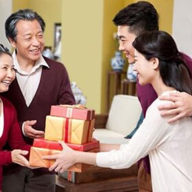 23+ Mẫu quà Tết ý nghĩa cho gia đình 2023 giá tốt